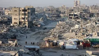 لقاء سياسي يبحث مستقبل غزة وخطة إعادة إعمار بتكلفة مليارية