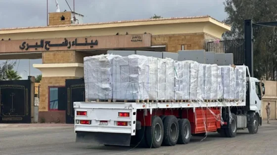 دخول القافلة الـ 200 من زاد العزة إلى قطاع غزة عبر معبر رفح