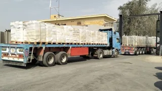 استئناف إدخال شاحنات المساعدات والوقود إلى قطاع غزة عبر معبر رفح البري