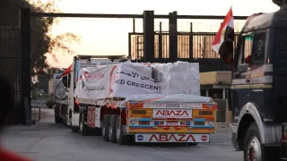استمرار الجهود المصرية لإدخال مساعدات الإغاثية والطبية والغذائية إلى قطاع غزة