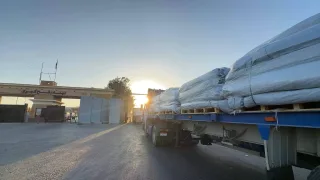 الهلال الأحمر المصري يسيّر قافلة «زاد العزة 217» إلى غزة محمّلة بأكثر من 3 آلاف طن من المساعدات