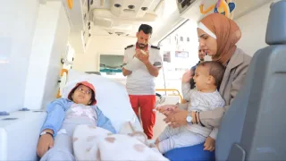 الهلال الأحمر الفلسطيني ينفذ إجلاءً طبيًا جديدًا لمرضى غزة عبر معبر رفح