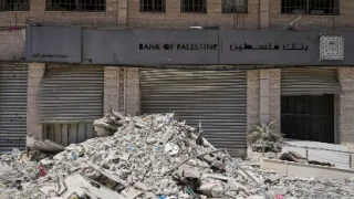 أرقام التواصل المعتمدة للبنوك والمحافظ الإلكترونية الفلسطينية