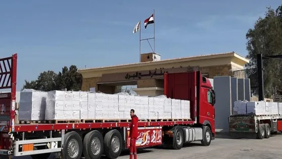 قافلة “زاد العزة” الـ231 تدخل إلى الفلسطينيين فى قطاع غزة