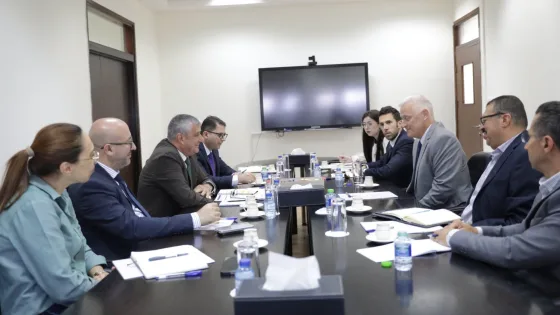 بسيسو يبحث مع مسؤول أمريكي تدخلات “الأشغال” بغزة