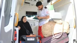مغادرة 102 مسافرًا من غزة عبر معبر رفح لتلقي العلاج في الخارج