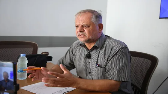 نقيب الموظفين بغزة: واصلنا تقديم الخدمات رغم التصعيد وأزمة الرواتب تستدعي حلاً عاجلًا