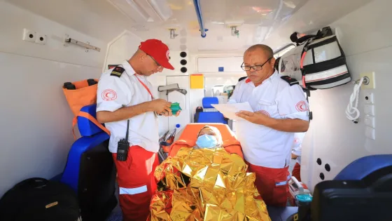 إجلاء مرضى ومرافقين من غزة عبر معبر رفح لتلقي العلاج بالخارج