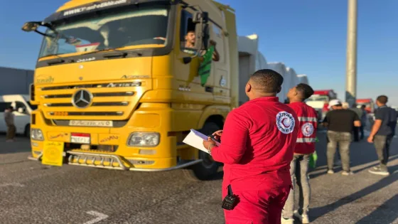 تحرك الدفعة الـ255 من شاحنات المساعدات إلى قطاع غزة