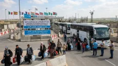 إجلاء 172 طالباً وعائلة من قطاع غزة عبر معبر كرم أبو سالم نحو عدة دول أوروبية وعالمية