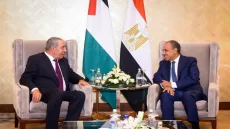 تفاصيل اجتماع حسين الشيخ ووزير الخارجية المصري بشأن غزة والضفة والمصالحة