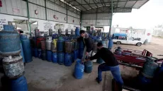 غزة: هيئة البترول تُوضح بشأن بيع غاز الطهي بالسوق السوداء