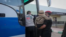 عودة دفعة جديدة من أطفال غزة إلى القطاع بعد تعافيهم في مستشفيات الأردن