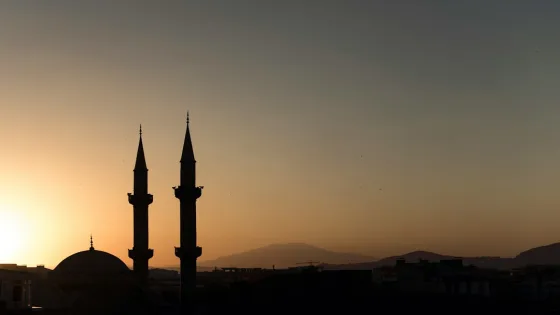 صورة توضيحية لمسجد مرتبطة بمواقيت الصلاة في غزة